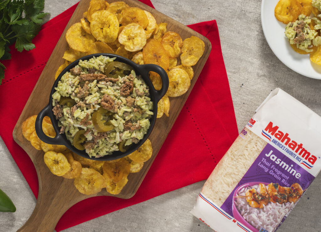 spicy-chimichurri-rice-dip-with-jasmine-rice-and-plantain-chips