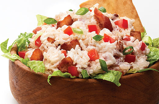 BLT dip de arroz con tocino, lechuga y tomate