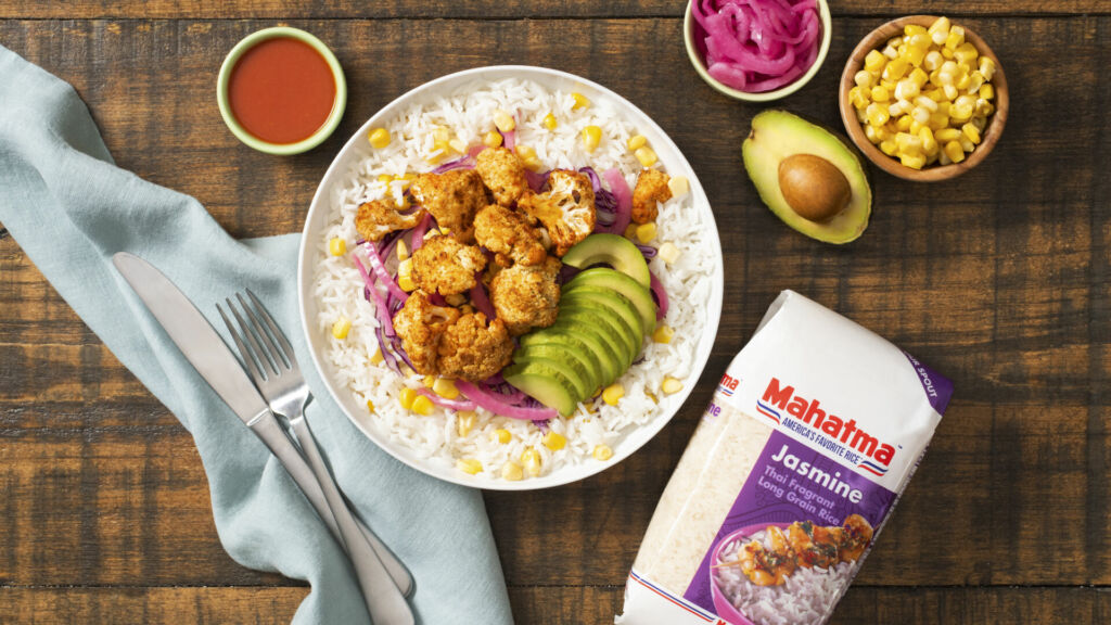 buffalo-cauliflower-bowl-with-jasmine-rice-avocado-and-corn