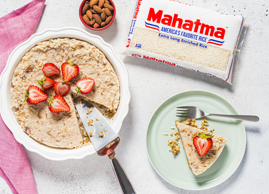 coconut-and-white-rice-almond-tart-topped-with-strawberries